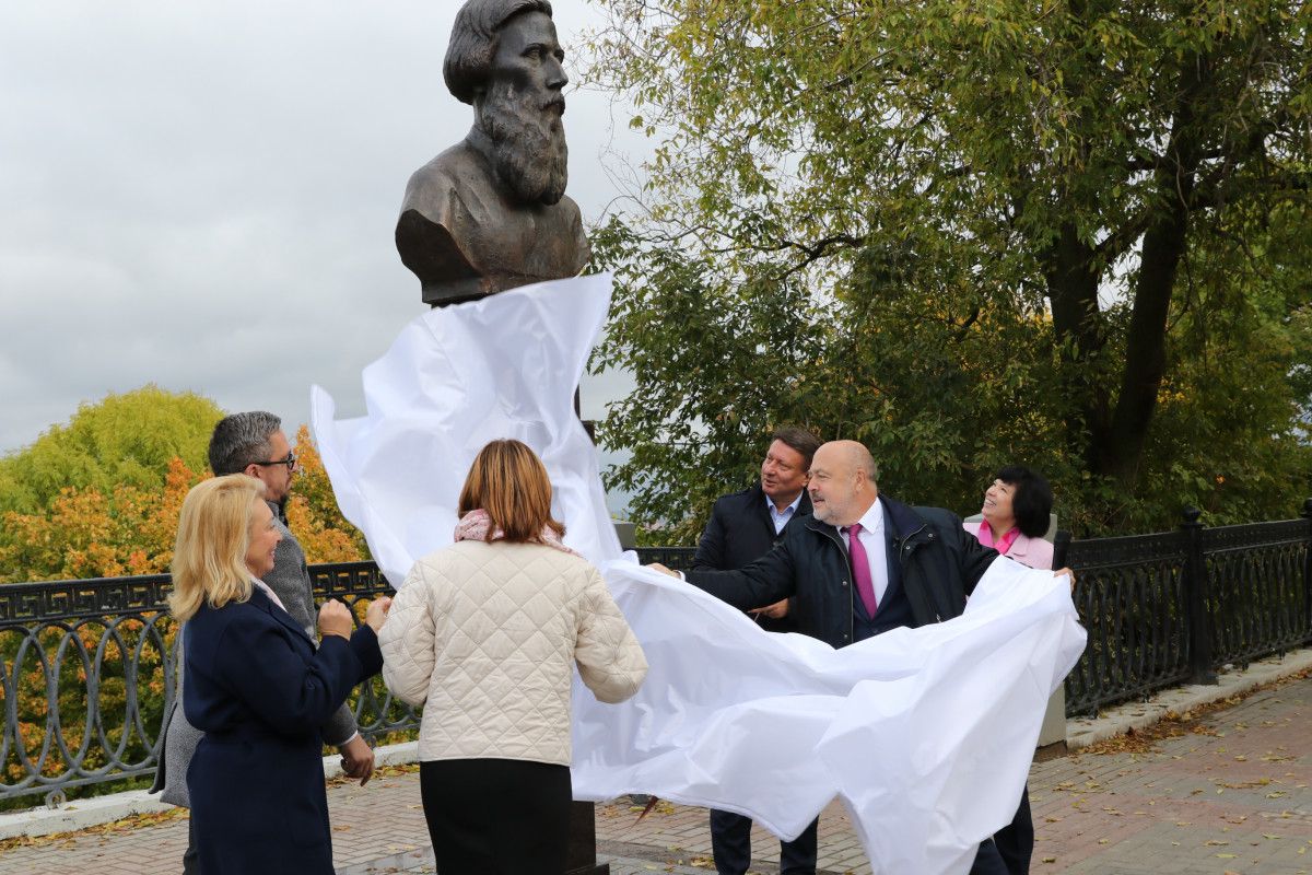 В Ростове-на-Дону состоялась конференция  в рамках мультимедийного литературно-исторического проекта «Русская Далиада», который приурочен к 225-летнему юбилею Владимира Даля и реализуется международным холдингом «ЕвроМедиа» при поддержке Президентского фонда культурных инициатив. 